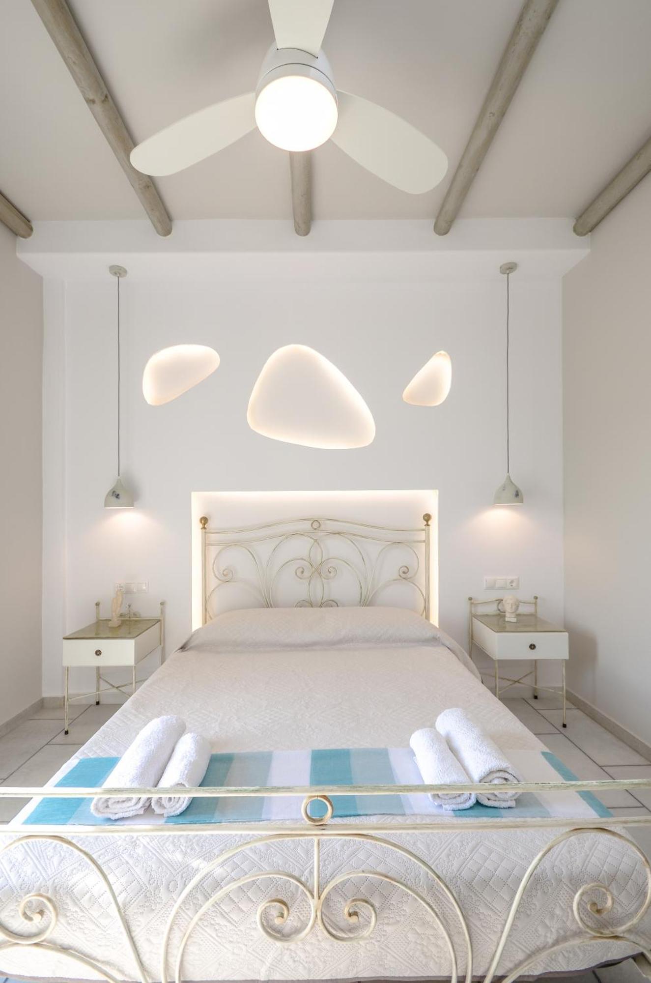 Sofi Pension Naxos City Exterior foto